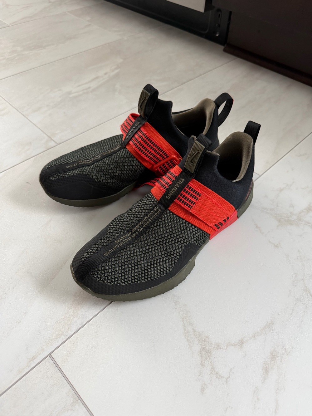 Nike metcon sport Men's Slip-On Athletic Sneakers in Black & Red